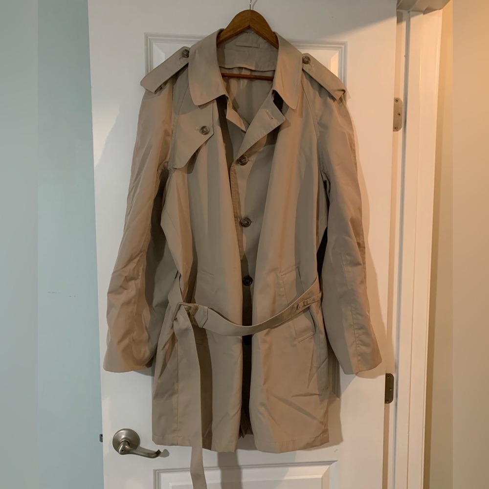 Vintage Men’s London Towne trench coat with removable liner